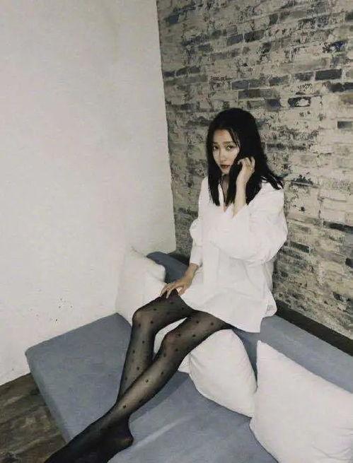 真实换丝袜全过程视频,揭秘丝袜更换技巧与细节