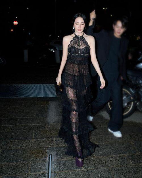 玩丝袜恋脚,探寻足下风情与丝袜魅力的独特情缘